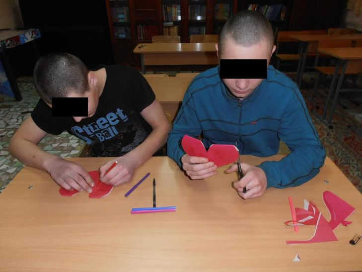 У кіровоградській тюрмі провели для неповнолітніх хлопців День Валентина - фото 1
