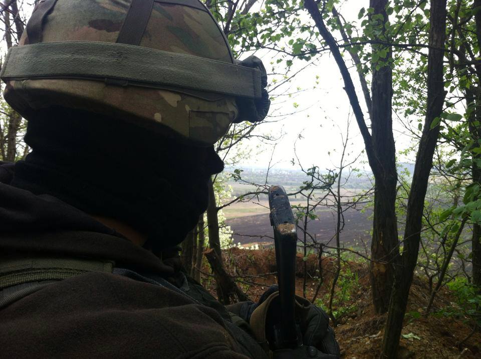 Журналіст показав, як сили АТО контролюють Докучаєвськ з трьох боків - фото 1