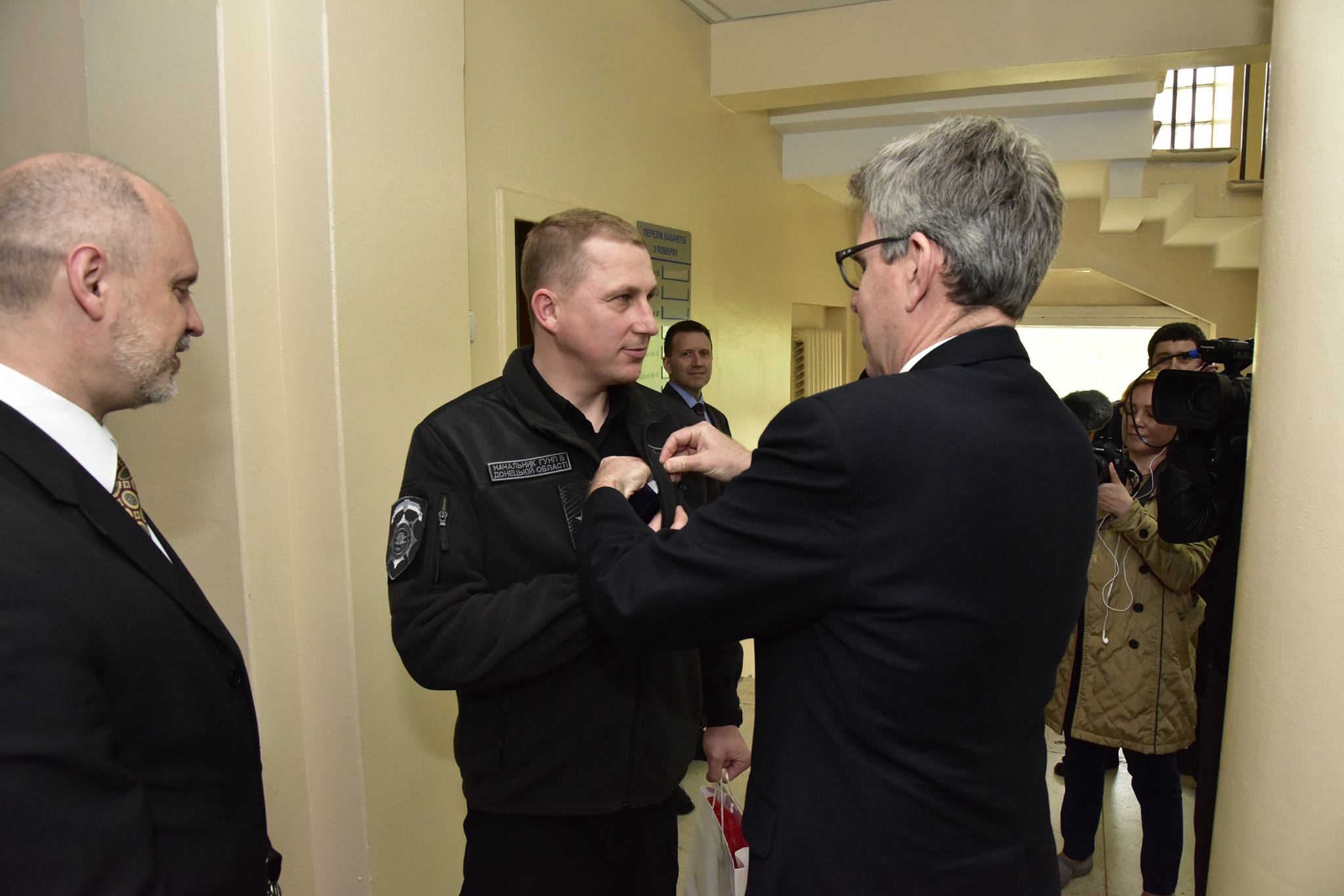 У Маріуполі Аброськін віддався ностальгії з послом США щодо подій 2014 року (ФОТО) - фото 3