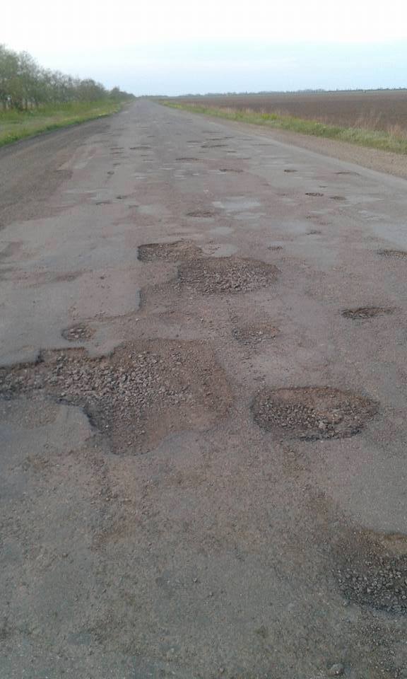 Туристи до миколаївських курортів не доїдуть: дороги вщент розбито - фото 1