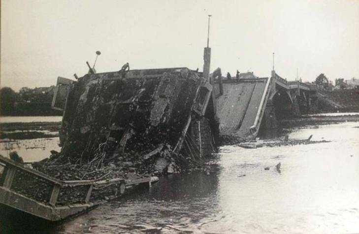 У мережі з'явилися унікальні світлини розбитого Ужгорода у 1944 році - фото 1