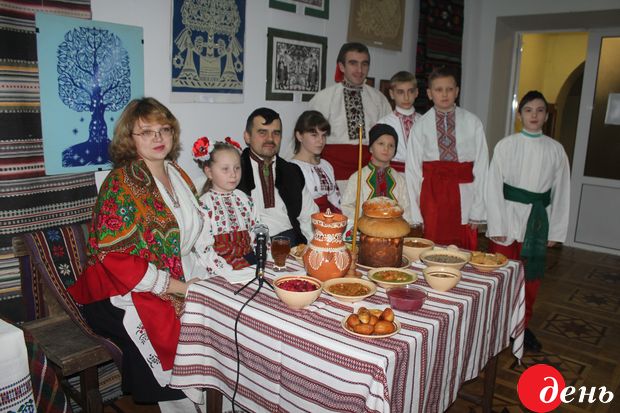 Вінницькі музейники відтворили традиційний подільський Святвечір - фото 2