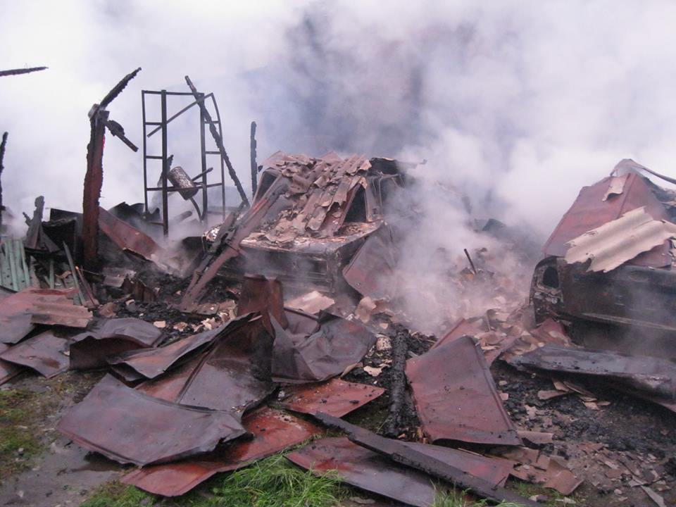 В Ромнах на Сумщині згоріло одразу вісім гаражів  - фото 1