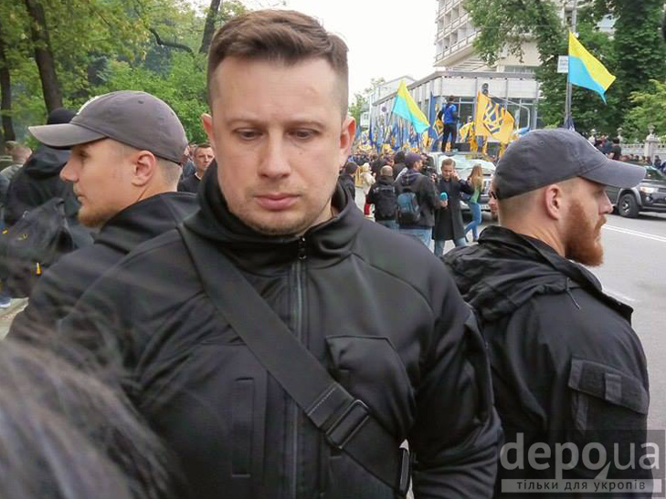 Полк "Азов" на марші до Ради (ФОТОРЕПОРТАЖ) - фото 5