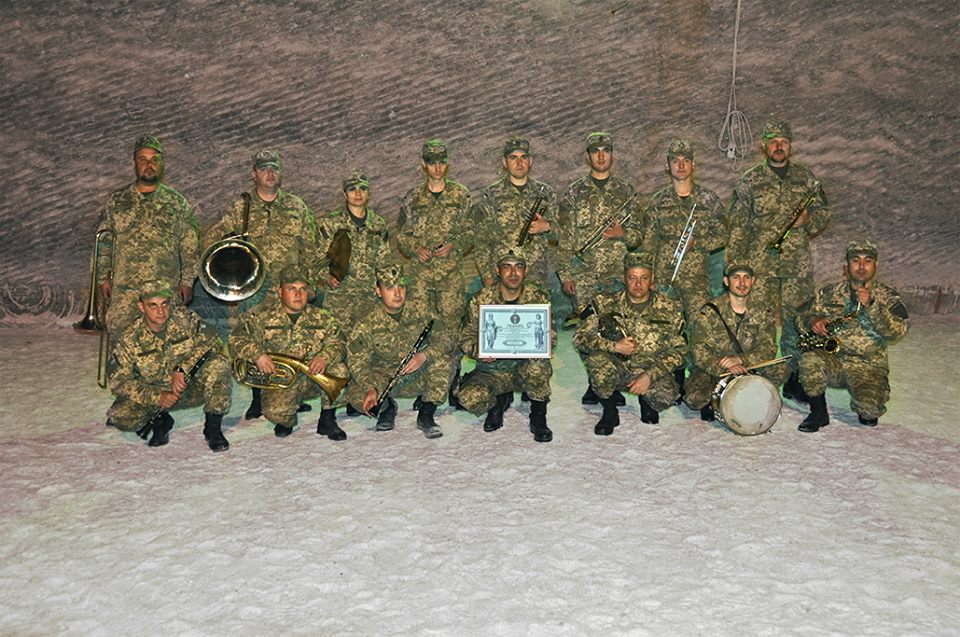 Військовий оркестр встановив рекорд України у соляній шахті (ФОТО) - фото 2