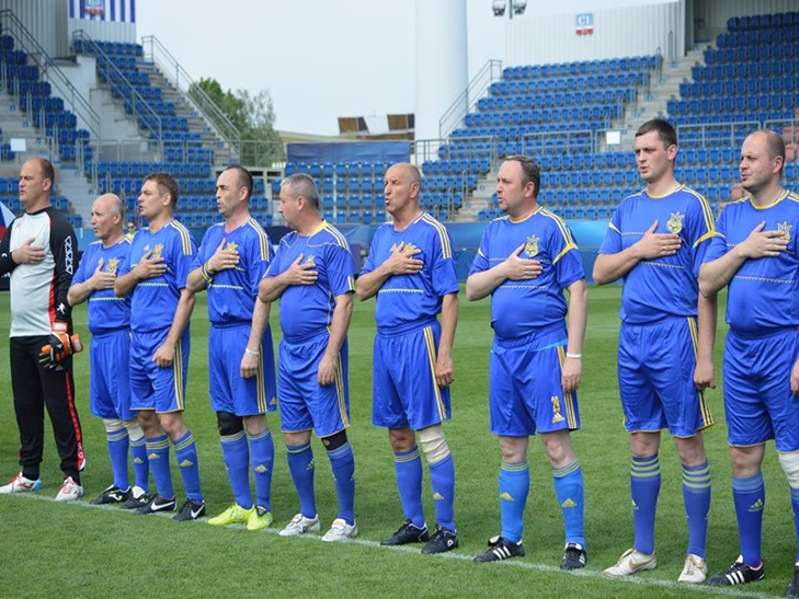 Інше Євро: Як українські мери у футбол грали і зомбування перемагали - фото 2