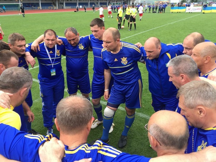 Інше Євро: Як українські мери у футбол грали і зомбування перемагали - фото 3