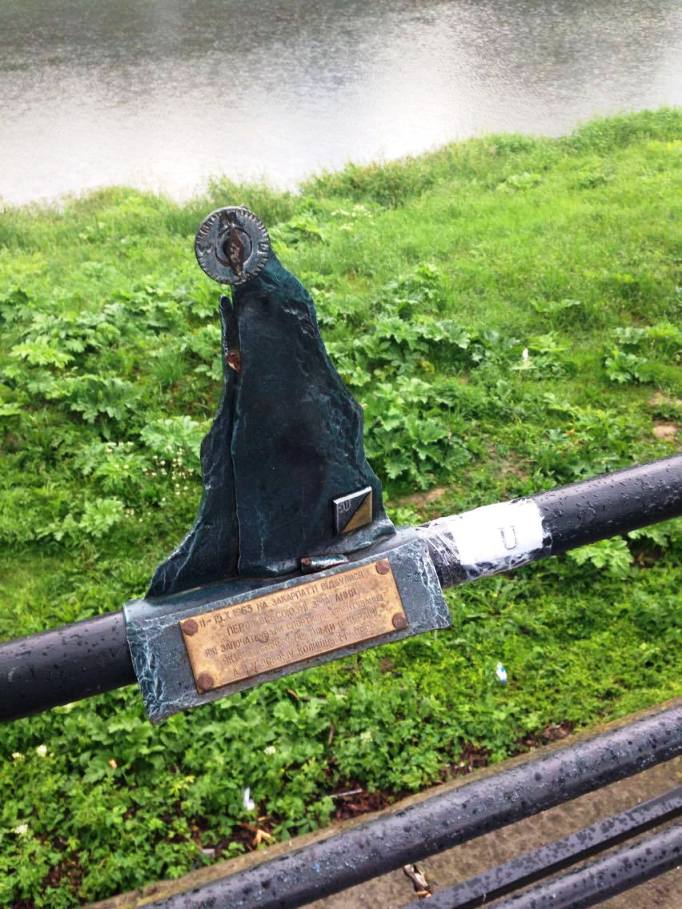 Вандали в місті: Кому заважають міні-скульптурки Ужгорода - фото 14