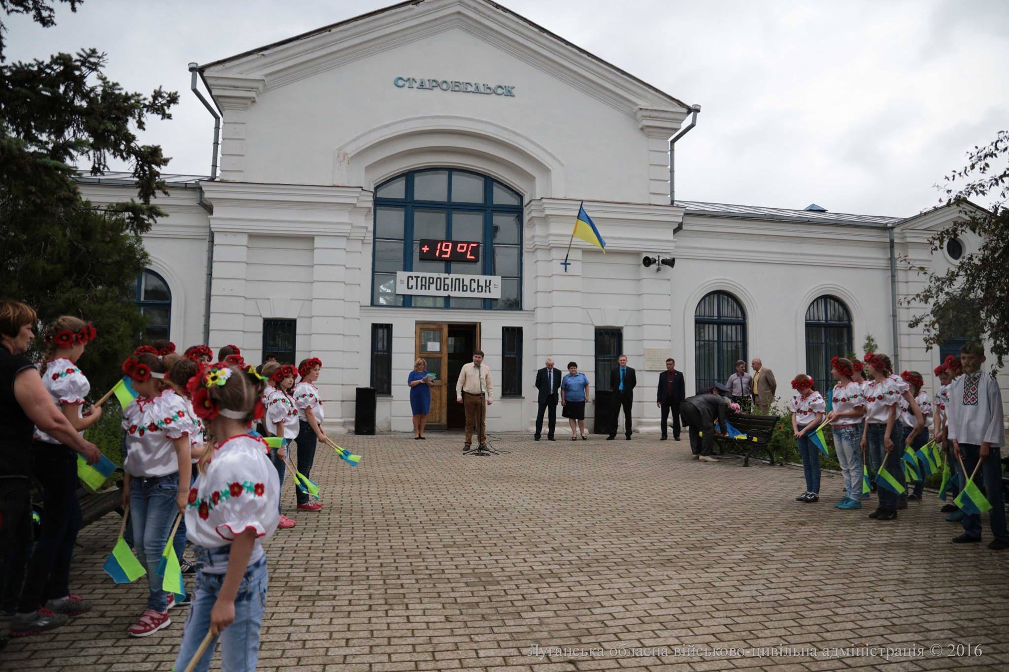 На Луганщині відновлений приміський поїзд зв'язав п'ять районів (ФОТО) - фото 3
