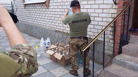 На Луганщині накрили самогонщиків: вилучено 200 літрів оковитої (ФОТО) - фото 1