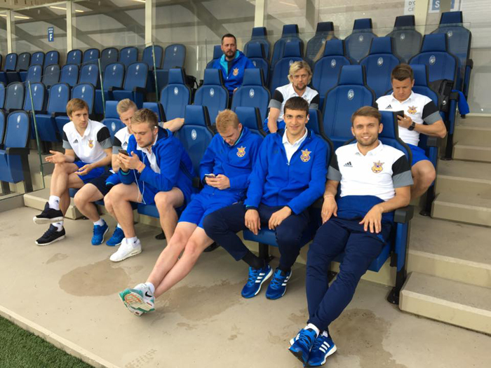 Як збірна України прибула на стадіон в Бергамо - фото 4