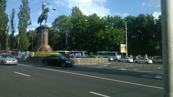 Поліція Києва вирішила кинути усі сили на захист пам'ятника Щорсу - фото 1