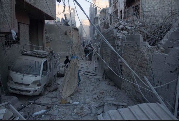Росіяни розбомбили житловий квартал у передмісті Дамаску - фото 4