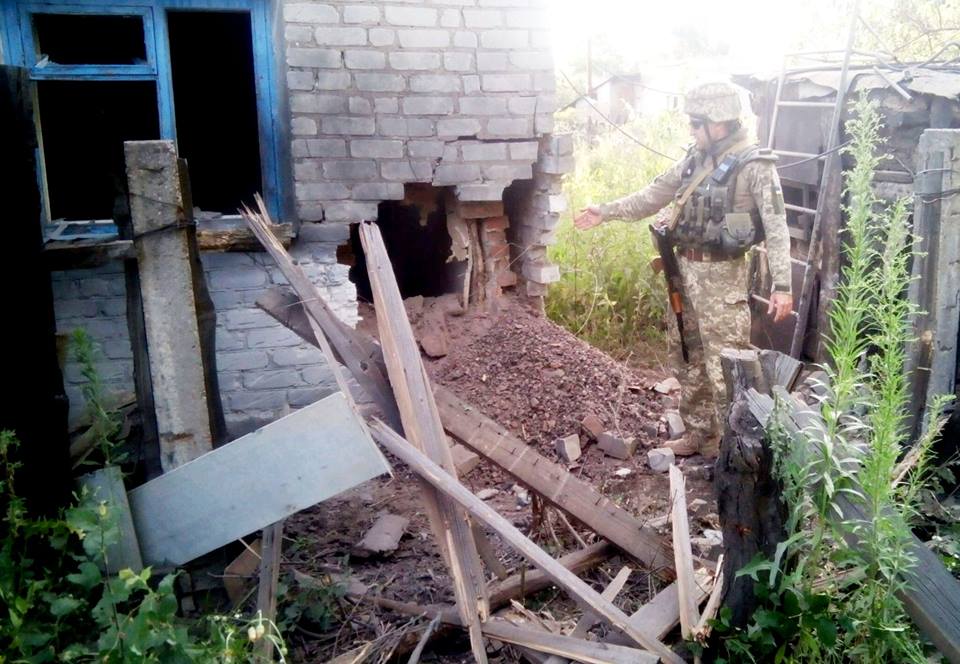 Ворог збільшив кількість провокативних обстрілів мирного населення Донбасу (ФОТО) - фото 2