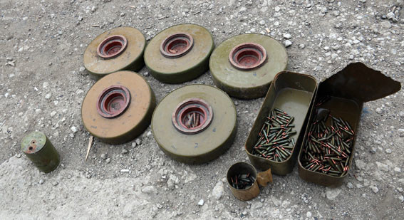 На Донеччині вилучили протитанкові міни у зведеному стані (ФОТО) - фото 1