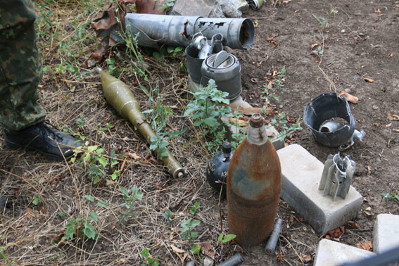 На Донеччині вилучили протитанкові міни у зведеному стані (ФОТО) - фото 4