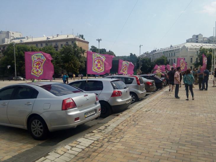 У Києві відбувся крутий автопробіг на честь 128-ї - фото 2
