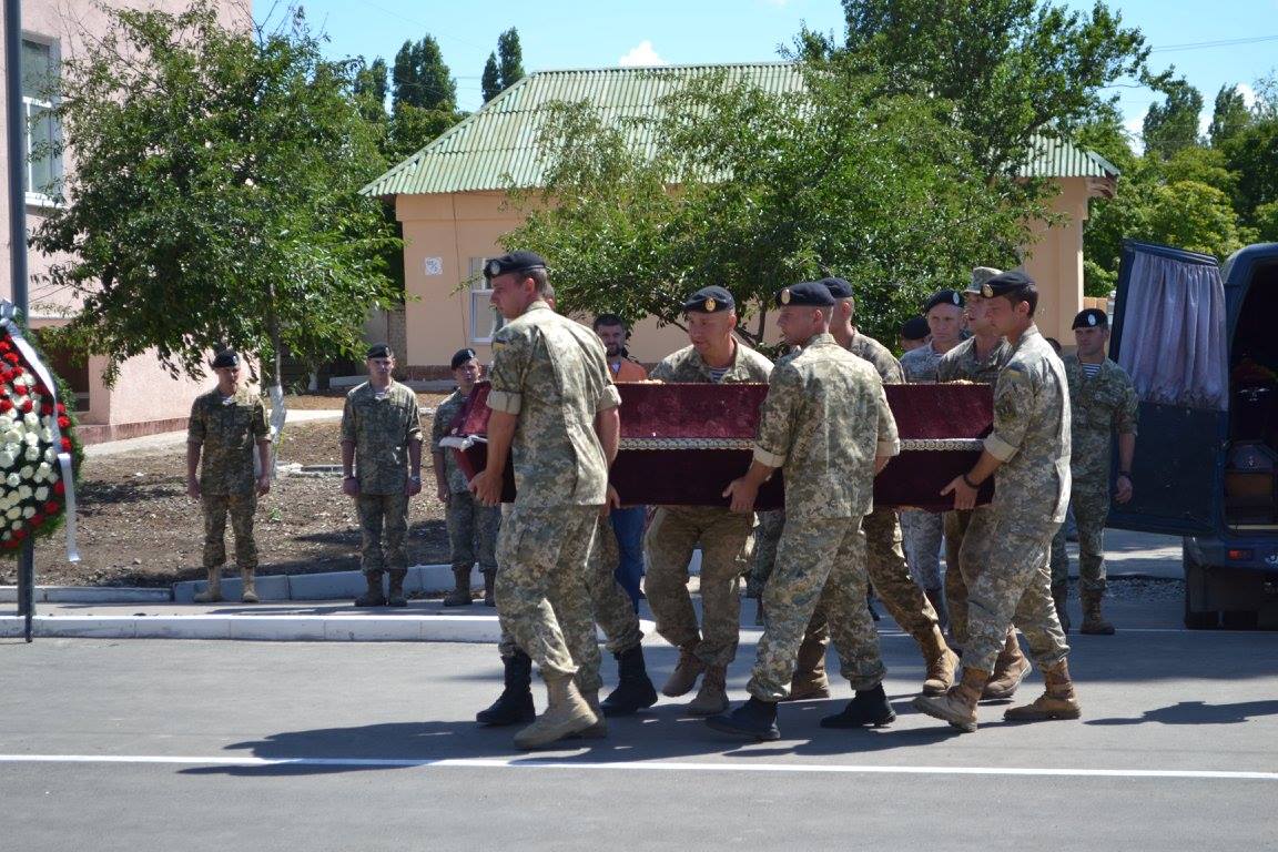 Миколаївщина провела в останню путь двох загиблих морпіхів