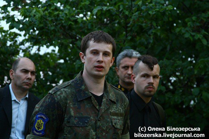 Чи поховає Білецький з «Азовом» Веймарську Україну? - фото 1 Чи поховає Білецький з «Азовом» Веймарську Україну? - фото 1