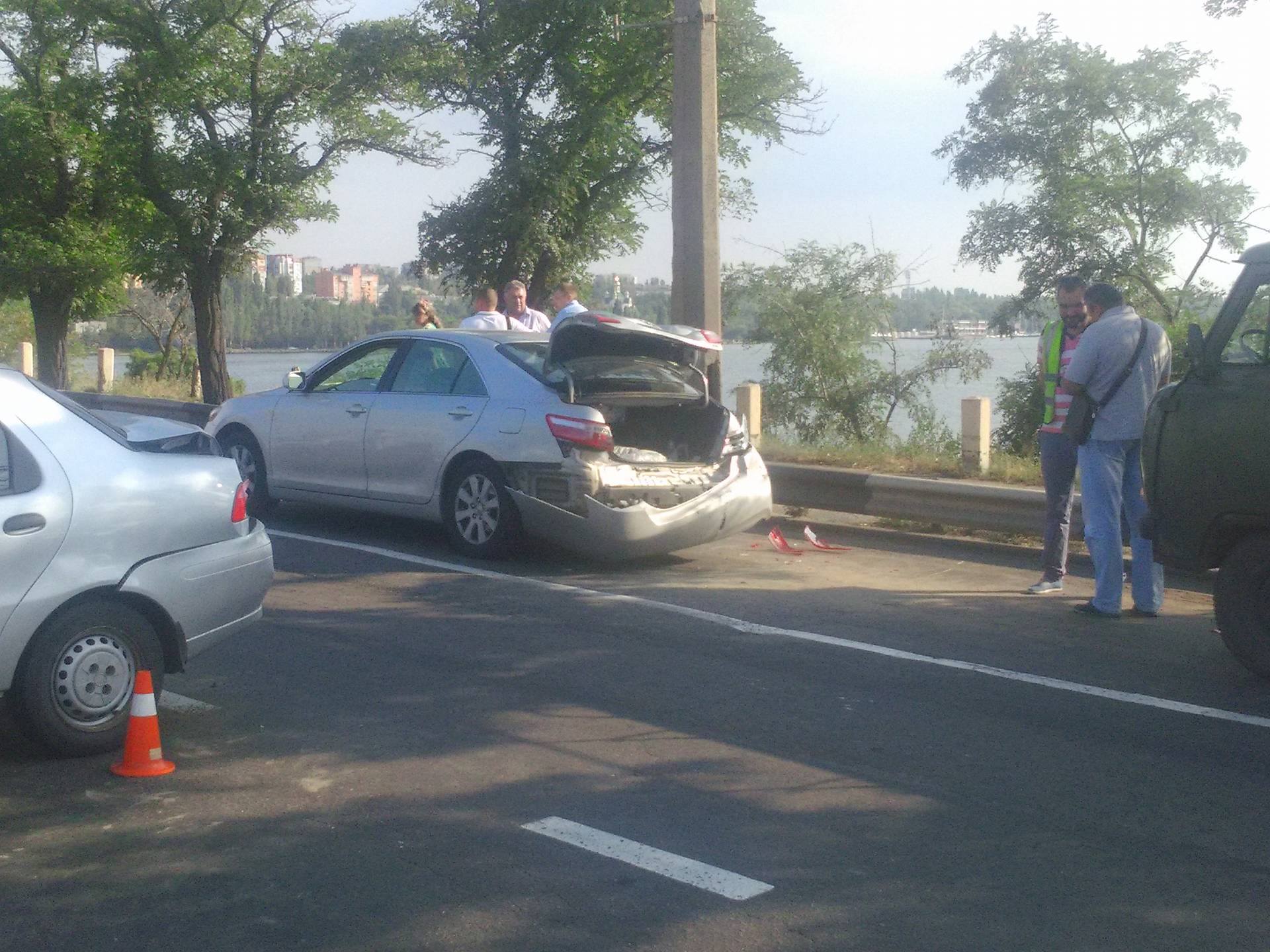 У Миколаєві на мосту в ДТП потрапили чотири машини: розтягнувся затор