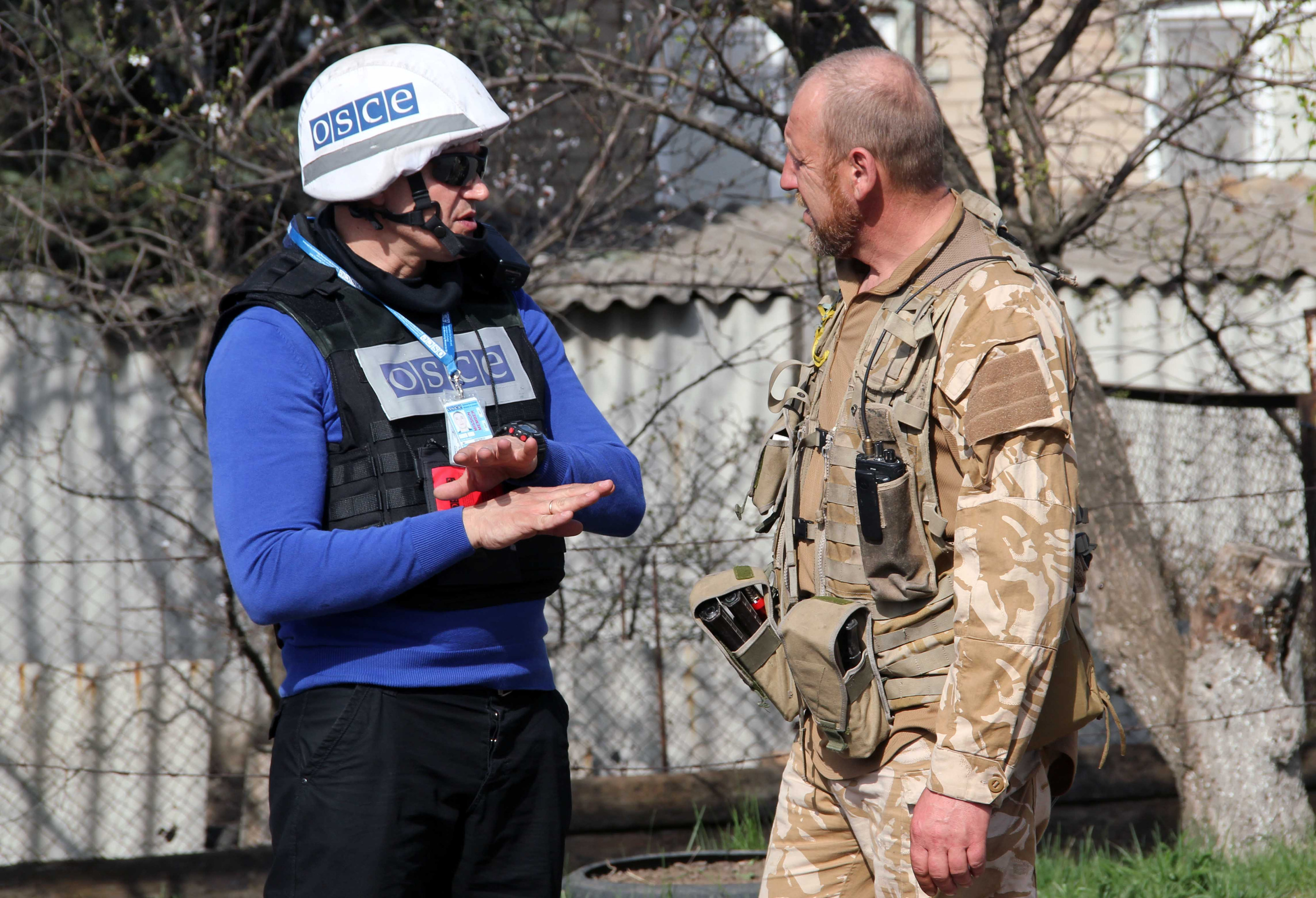 Представники місії ОБСЄ відвідали Зайцеве (ФОТО) - фото 3