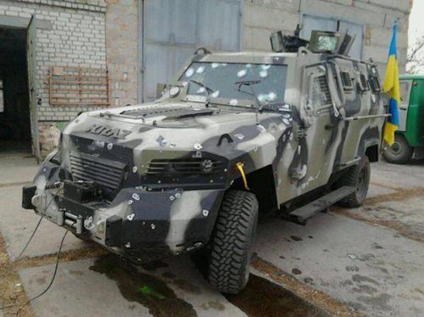 Зброя Укропів: Як бронеавтомобілі КрАЗ Cougar рятували життя українським військовим - фото 7