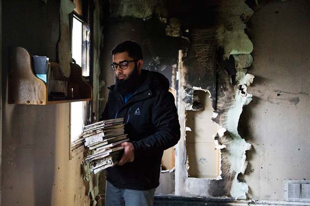 Після паризьких терактів у Канаді підпалили мечеть - фото 1
