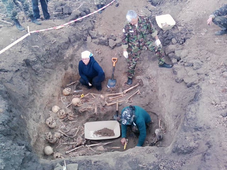Біля Кривого Рогу знайшли поховання невідомих бійців - фото 2