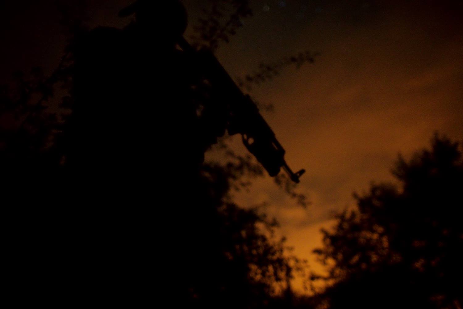 Нічне полювання: Як українські бійці на Донбасіі ловили диверсантів (ФОТО) - фото 1