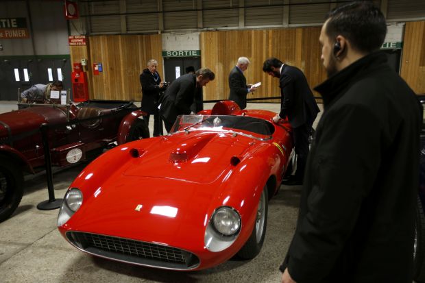 У Парижі на аукціоні продали найдорожчу в історії Ferrari - фото 2