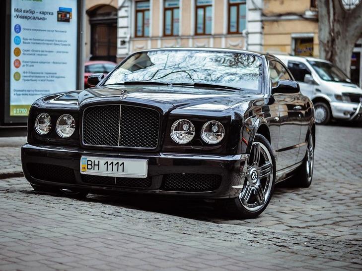 В Одесі "засікли" Bentley Черновецького - фото 1