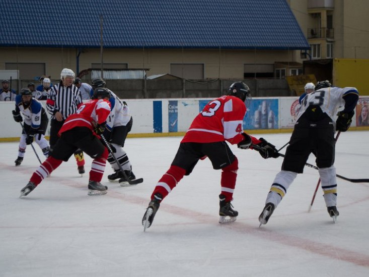 В Ужгороді відбувся перший цьогорічний хокейний турнір - фото 2