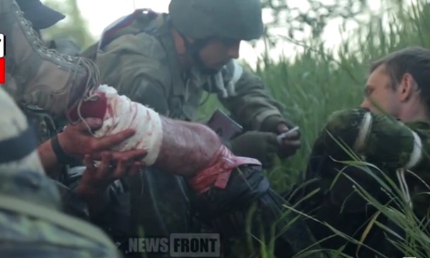 Бойовики показали нові кадри запеклих боїв під Мар`їнкою (ФОТО, ВІДЕО 18+) - фото 4