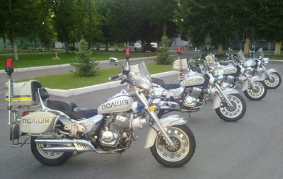 Патрульна поліція Києва похвалилися новими мотоциклами - фото 1