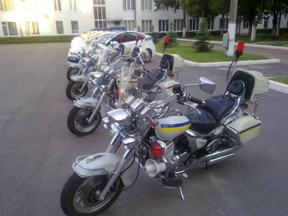 Патрульна поліція Києва похвалилися новими мотоциклами - фото 2