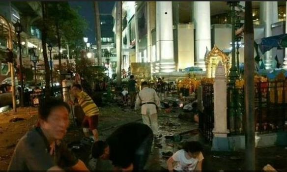 У Таїланді біля храму вибухнула бомба: загинули 12 людей - фото 3