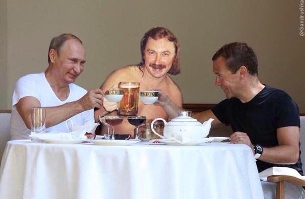 Як соцмережі сміються над тренуванням Путіна і Медведєва (ФОТОЖАБИ) - фото 12