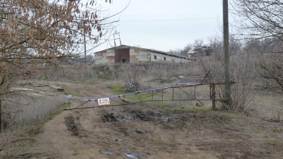 Село на Кіровоградщині, де виявили чуму свиней, обгородили - фото 3