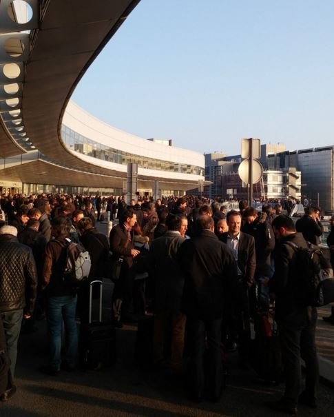 У Франції евакуюють аеропорт Тулузи - фото 4