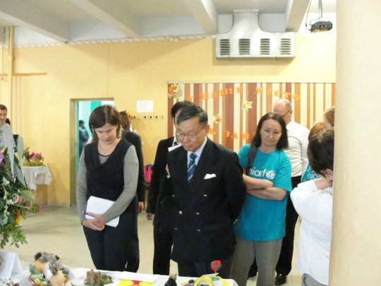 Посол Японії відвідав школи Слов'янська. які фінансує Японія і організація ООН UNICEF - фото 5