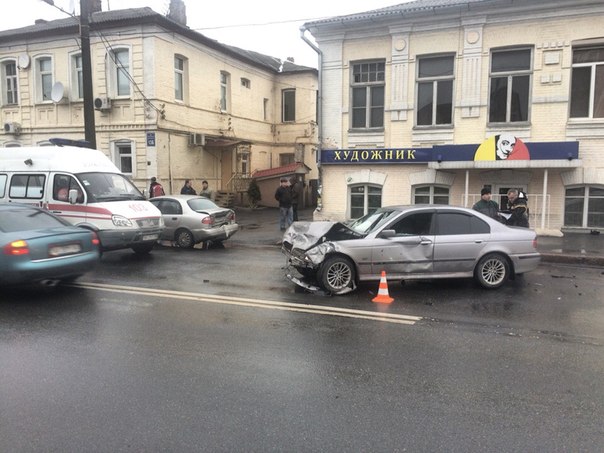 На вулиці Плеханівській три авто не поділили дорогу  - фото 3