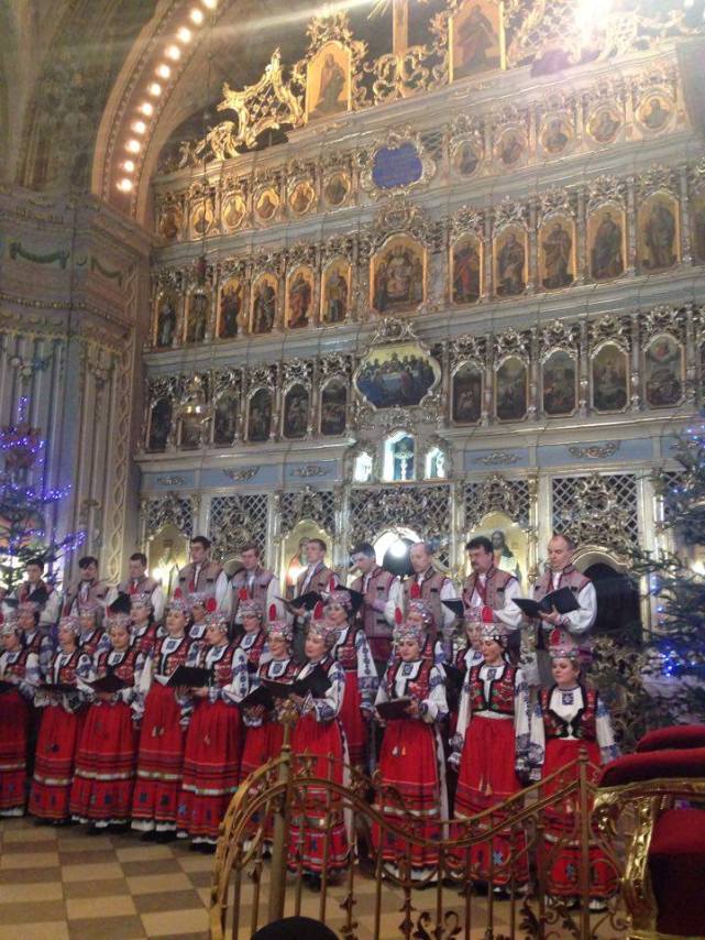 Закарпатський народний хор дав завершальний різдвяний концерт - фото 4