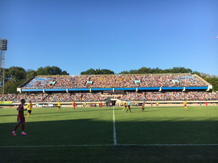 Як виглядає глядацький ажіотаж на матчі другої ліги в Івано-Франківську  - фото 1