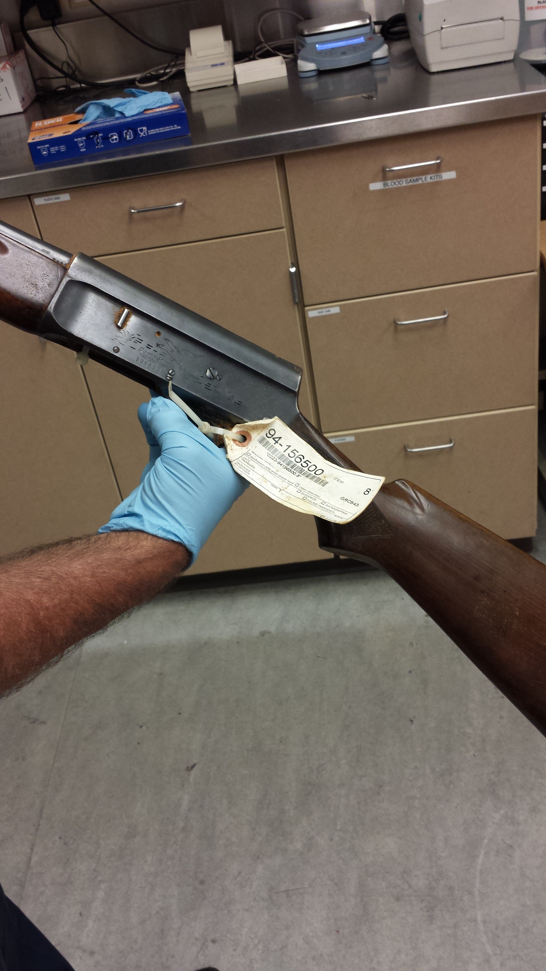 Поліція у США показала рушницю, з якої застрелився Курт Кобейн - фото 1