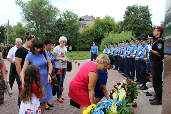 У Кропивницькому вшанували пам'ять загиблих правоохоронців - фото 2