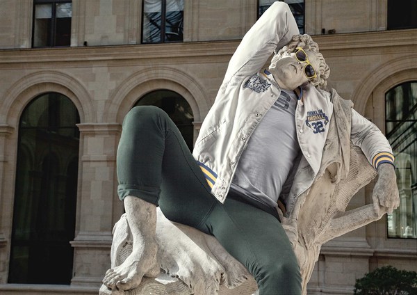 Старовинні скульптури Лувру перетворили на хіпстерів (ФОТО) - фото 3