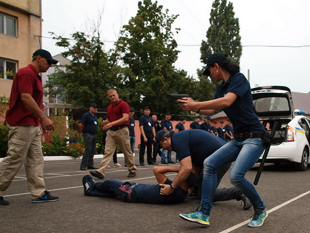 Саакашвілі особисто взяв участь у поліцейських навчаннях - фото 3
