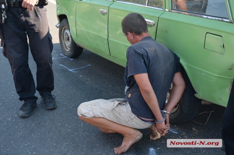 У Миколаєві патрульні влаштували погоню за водієм під кайфом та подряпали Пріуси - фото 1