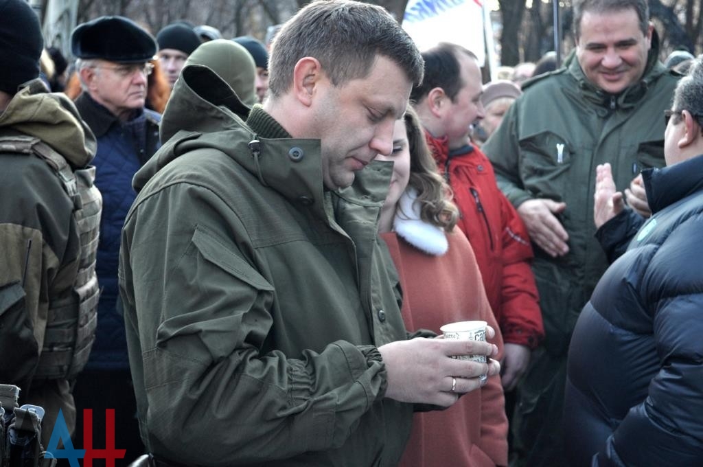Поки весь світ вшановував жертв Голодомору, в окупованому Донецьку влаштували фестиваль їжі - фото 1