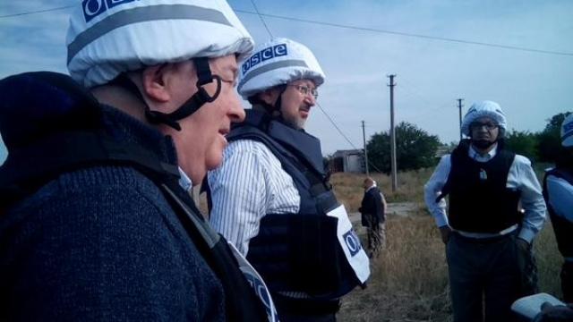 Генсек ОБСЄ відвідав спостережний пункт біля Широкиного - фото 1